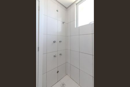 Apartamento à venda com 75m², 3 quartos e 2 vagas Apartamento à venda com 75m², 3 quartos e 2 vagasBanheiro da Suíte