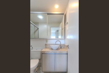 Apartamento para alugar com 66m², 2 quartos e 1 vaga Apartamento para alugar com 66m², 2 quartos e 1 vagaBanheiro da Suíte