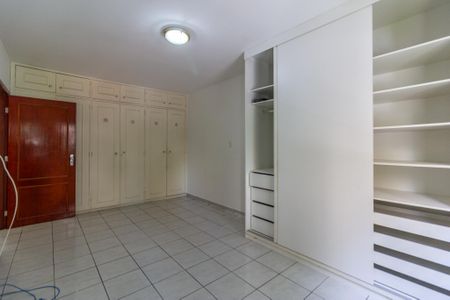 Apartamento à venda com 120m², 3 quartos e 1 vagaQuarto 1