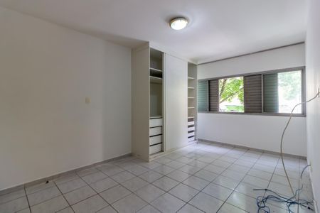 Apartamento à venda com 120m², 3 quartos e 1 vagaQuarto 1