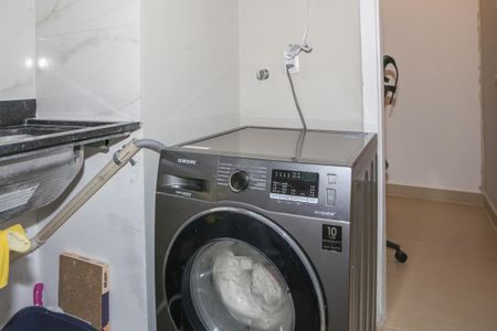 Apartamento à venda com 100m², 2 quartos e 1 vaga Apartamento à venda com 100m², 2 quartos e 1 vagaÁrea de Serviço