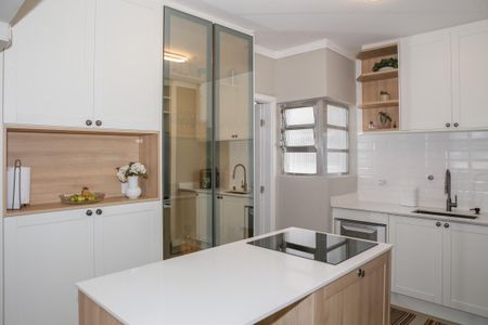 Apartamento à venda com 100m², 2 quartos e 1 vaga Apartamento à venda com 100m², 2 quartos e 1 vagaCozinha