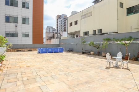Apartamento à venda com 100m², 2 quartos e 1 vaga Apartamento à venda com 100m², 2 quartos e 1 vagaÁrea comum - Piscina