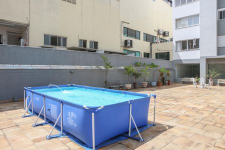 Apartamento à venda com 100m², 2 quartos e 1 vaga Apartamento à venda com 100m², 2 quartos e 1 vagaÁrea comum - Piscina