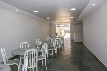 Apartamento à venda com 100m², 2 quartos e 1 vaga Apartamento à venda com 100m², 2 quartos e 1 vagaÁrea comum - Salão de festas