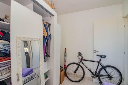 Quarto 1 de apartamento para alugar com 2 quartos, 42m² em Sarandi, Porto Alegre