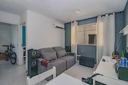 Sala de apartamento para alugar com 2 quartos, 42m² em Sarandi, Porto Alegre