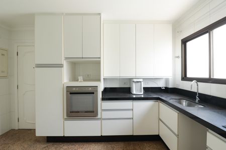 Apartamento à venda com 236m², 3 quartos e 3 vagasCozinha