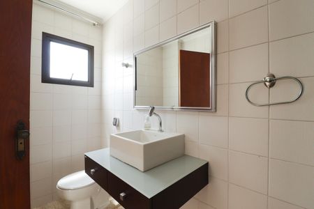 Apartamento à venda com 236m², 3 quartos e 3 vagasBanheiro Social 2