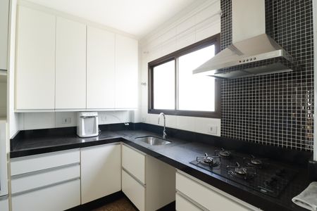 Apartamento à venda com 236m², 3 quartos e 3 vagasCozinha
