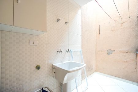 Casa de condomínio para alugar com 72m², 2 quartos e 2 vagas Casa de condomínio para alugar com 72m², 2 quartos e 2 vagasÁrea de serviço