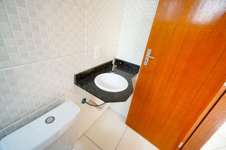 Casa de condomínio para alugar com 72m², 2 quartos e 2 vagas Casa de condomínio para alugar com 72m², 2 quartos e 2 vagasPia