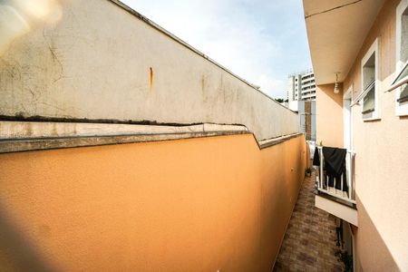 Casa de condomínio para alugar com 72m², 2 quartos e 2 vagas Casa de condomínio para alugar com 72m², 2 quartos e 2 vagasVista da varanda