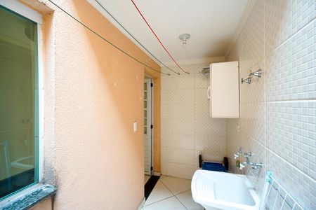 Casa de condomínio para alugar com 72m², 2 quartos e 2 vagas Casa de condomínio para alugar com 72m², 2 quartos e 2 vagasÁrea de serviço