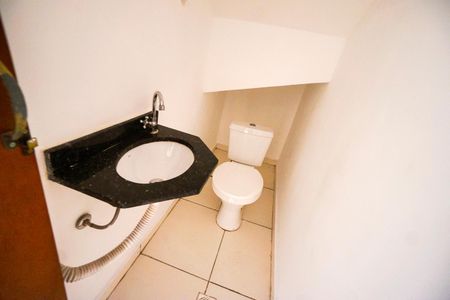 Casa de condomínio para alugar com 72m², 2 quartos e 2 vagas Casa de condomínio para alugar com 72m², 2 quartos e 2 vagasPia