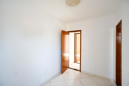 Casa de condomínio para alugar com 72m², 2 quartos e 2 vagas Casa de condomínio para alugar com 72m², 2 quartos e 2 vagasSuíte 02