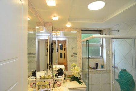 Apartamento à venda com 150m², 4 quartos e 1 vagaBanheiro Social