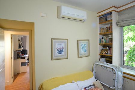 Apartamento à venda com 150m², 4 quartos e 1 vagaEscritório