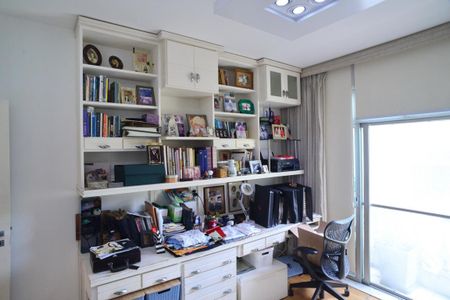 Apartamento à venda com 150m², 4 quartos e 1 vagaQuarto 2