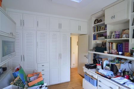 Apartamento à venda com 150m², 4 quartos e 1 vagaQuarto 2