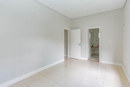 Casa à venda com 280m², 3 quartos e 3 vagasSuíte 2