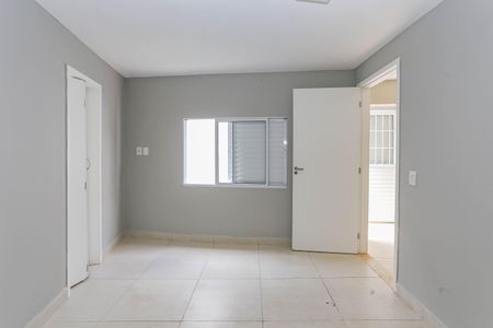 Casa à venda com 280m², 3 quartos e 3 vagasQuarto de Serviço