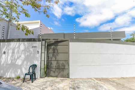 Casa à venda com 280m², 3 quartos e 3 vagasFachada