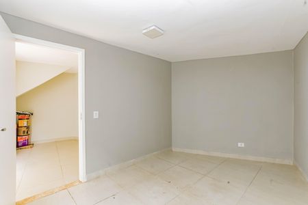 Casa à venda com 280m², 3 quartos e 3 vagasQuarto de Serviço