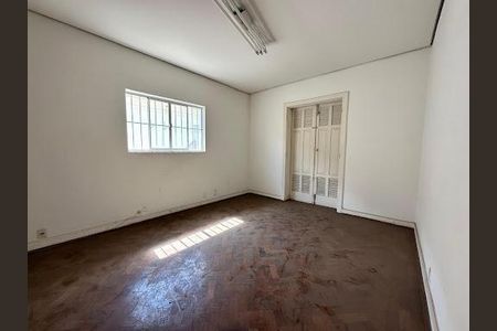 Casa à venda com 6 quartos, 400m² em Santa Cecilia, São Paulo