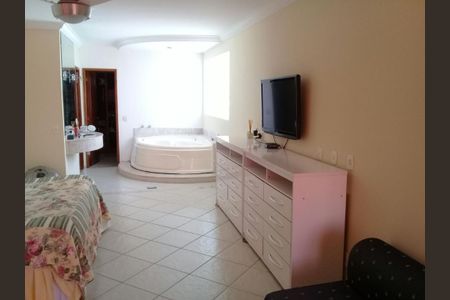 Casa à venda com 7 quartos, 361m² em Sapê, Niterói