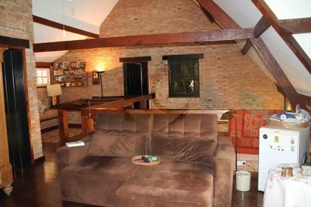 Casa à venda com 650m², 5 quartos e 4 vagas