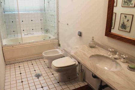 Casa à venda com 650m², 5 quartos e 4 vagas