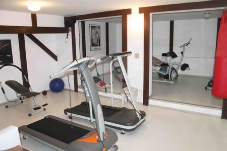 Casa à venda com 650m², 5 quartos e 4 vagas