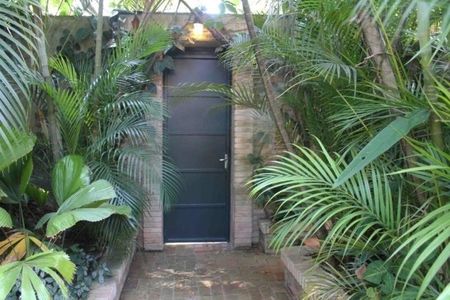 Casa à venda com 650m², 5 quartos e 4 vagas