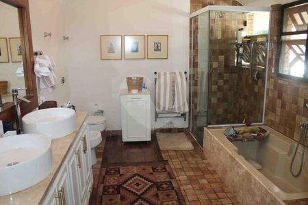 Casa à venda com 650m², 5 quartos e 4 vagas