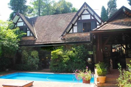 Casa à venda com 650m², 5 quartos e 4 vagas