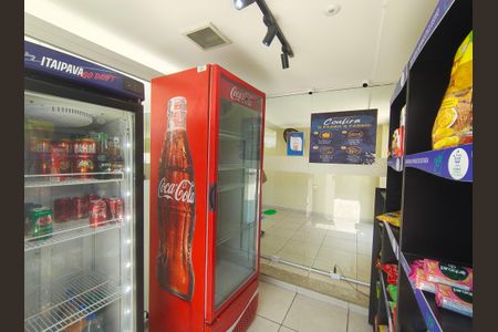 Apartamento para alugar com 77m², 3 quartos e 1 vagaMarket