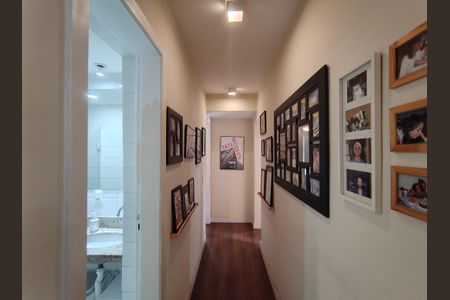 Apartamento para alugar com 77m², 3 quartos e 1 vagaCorredor