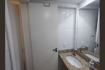 Apartamento para alugar com 77m², 3 quartos e 1 vagaBanheiro Suite