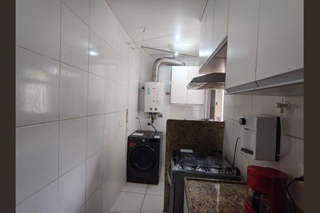 Cozinha de apartamento para alugar com 3 quartos, 77m² em Tanque, Rio de Janeiro