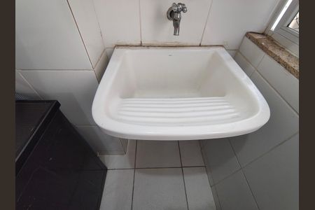 Apartamento para alugar com 77m², 3 quartos e 1 vagaÁrea de Serviço