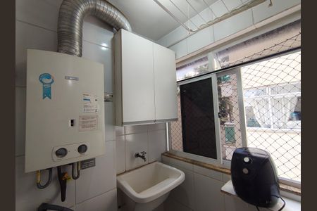 Apartamento para alugar com 77m², 3 quartos e 1 vagaÁrea de Serviço