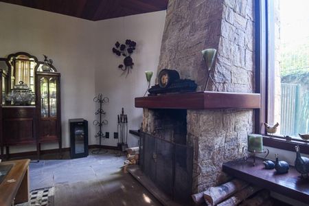 Casa à venda com 5 quartos, 650m² em São Francisco, Niterói