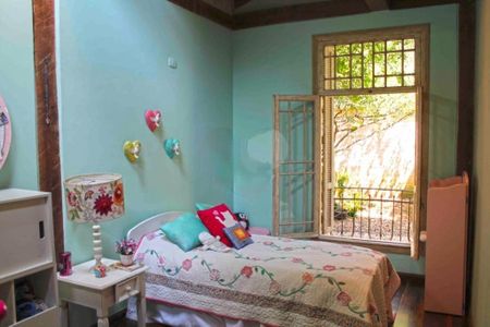 Casa à venda com 434m², 7 quartos e 3 vagas