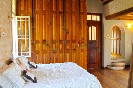 Casa à venda com 434m², 7 quartos e 3 vagas