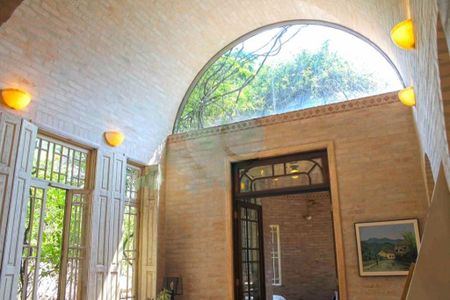 Casa à venda com 434m², 7 quartos e 3 vagas