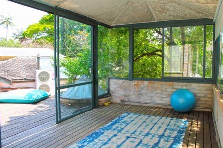 Casa à venda com 434m², 7 quartos e 3 vagas