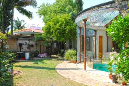 Casa à venda com 434m², 7 quartos e 3 vagas