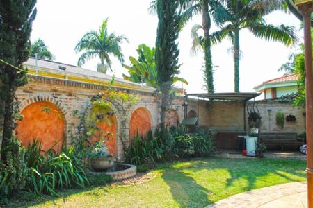 Casa à venda com 434m², 7 quartos e 3 vagas