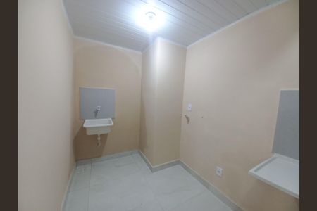 Cozinha e Área de Serviço de apartamento para alugar com 2 quartos, 47m² em Catiapoã, São Vicente